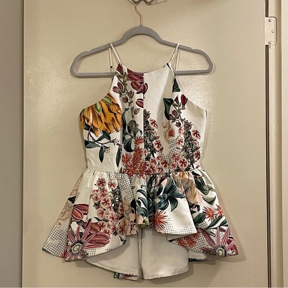 CAMEO by ANTHROPOLOGIE Dahlia Peplum Top in Neutral Motif - Picture 4 of 9